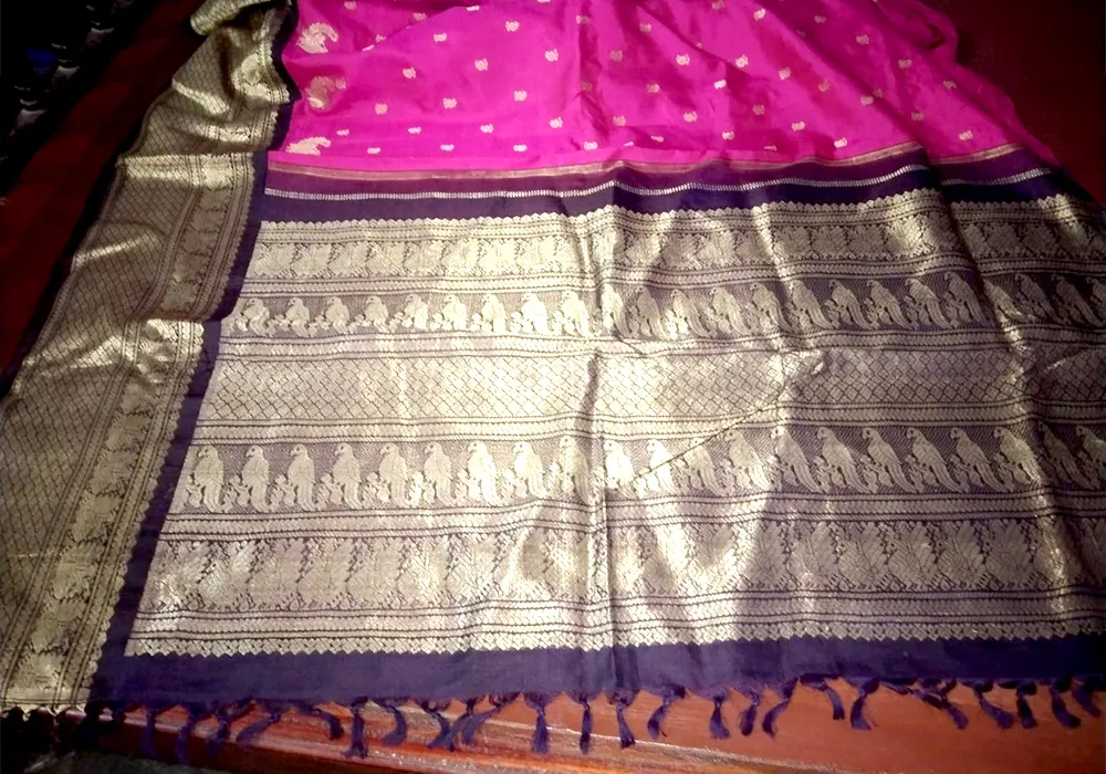 Old Silk Saree Buyers Chennai - Sri Balaji Pattu Centre Gallery 1
